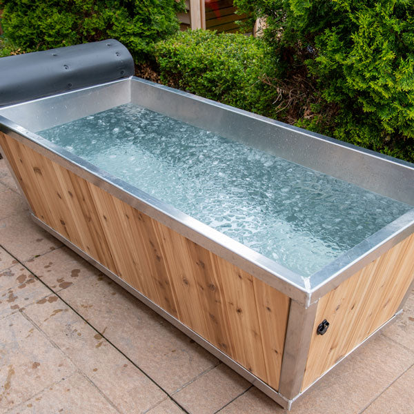LeisureCraft Polar Cold Plunge Tub Outdoor Ice Bath
