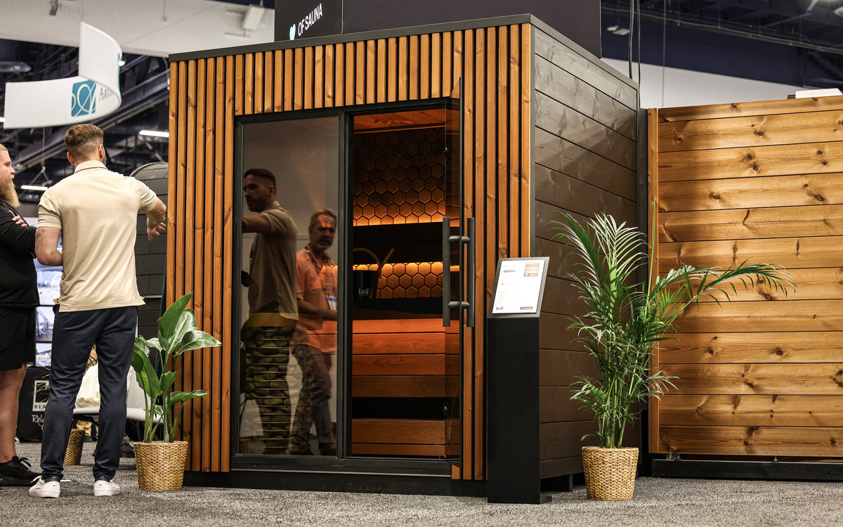 Leil® Saunas Viva 210 (4-Person) Outdoor Sauna