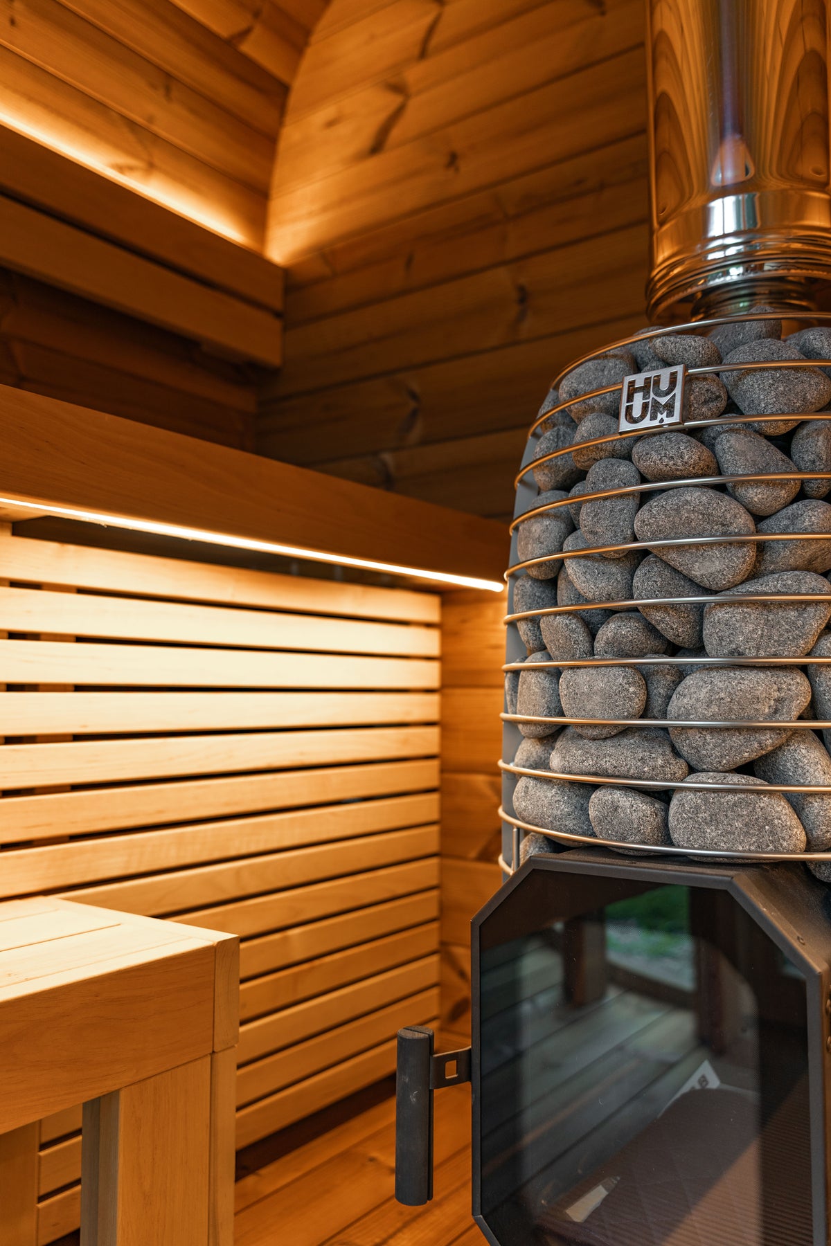 Leil® Saunas Black Cube Comfort (6-Person) Outdoor Sauna